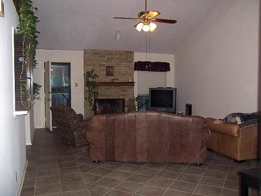 3rd image of 8739 WELLESLEY MANOR