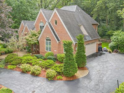 5082 Walnut Hills Dr, Brighton, MI, 48116