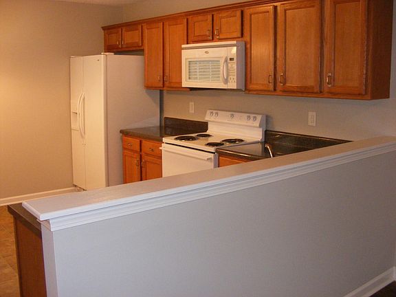 Eat-in Kitchen