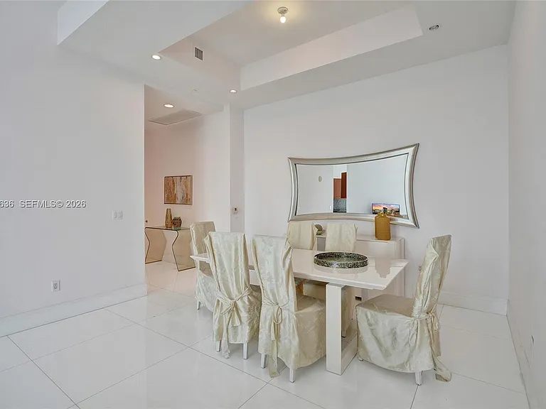 16001 Collins Ave #4305 — Photo 9