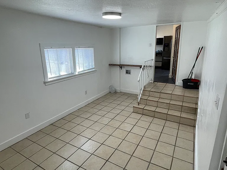 1114 Lomas Blvd NW #1 — Photo 6