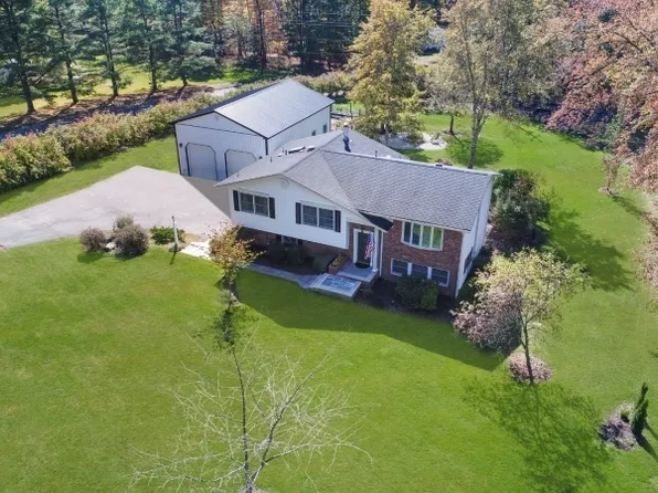 4 Spruce Ln, Washington Twp., NJ 07853