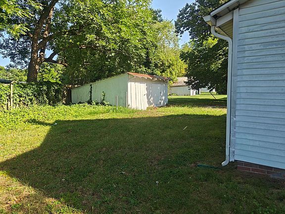 2nd image of 1020 Salisbury Dr