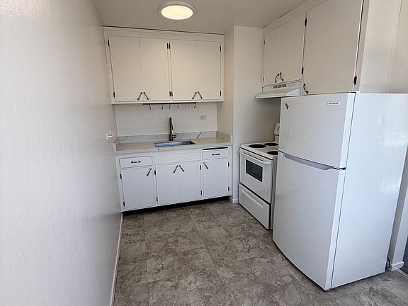 4th image of 301 Parnassus Ave #201