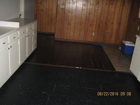 2nd image of 3454 Mayflower Ave