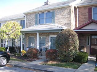 2216 Buckingham Sq, Maysville, KY 41056