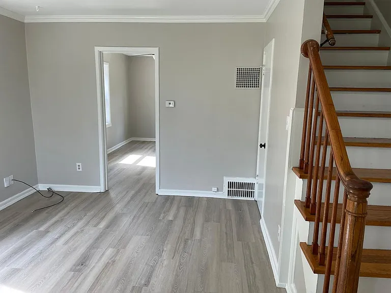 5137 W Keefe Ave — Photo 11