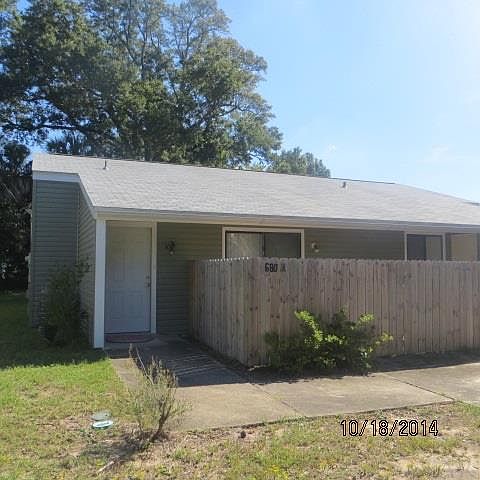 1st image of 680 N 11th Ave #B