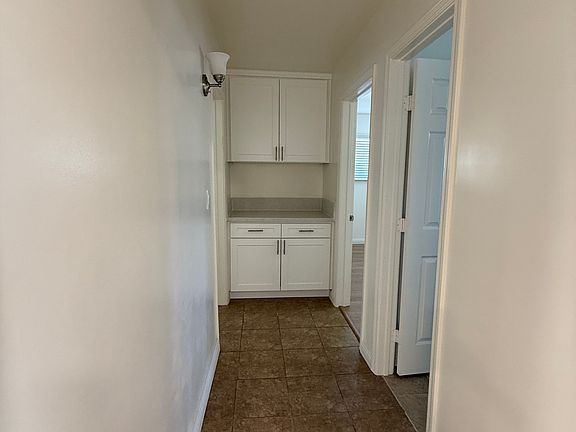 5th image of 12724 Kalnor Ave