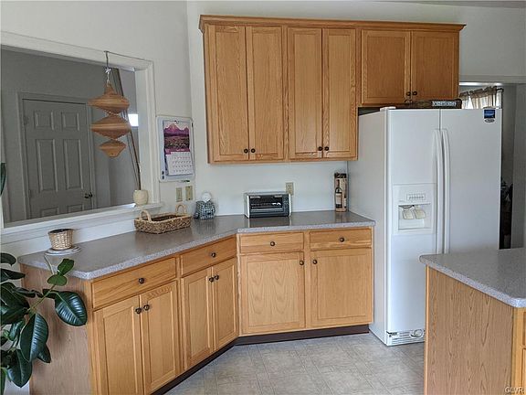 5th image of 1818 Merlot Dr