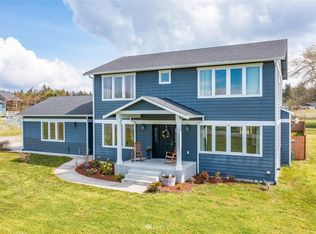 1404 Crosby Rd, Oak Harbor, WA 98277