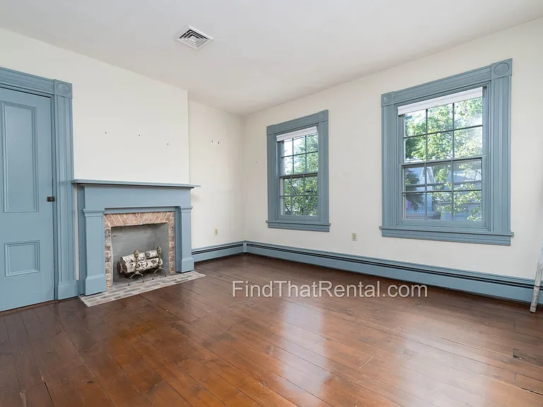 136 W Pomfret St — Photo 34