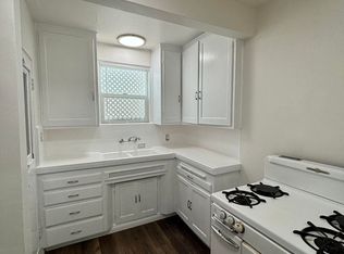 Beautifully renovated 2 bedroom 2 bath home w/ all utilities included!, San Diego, CA 92105