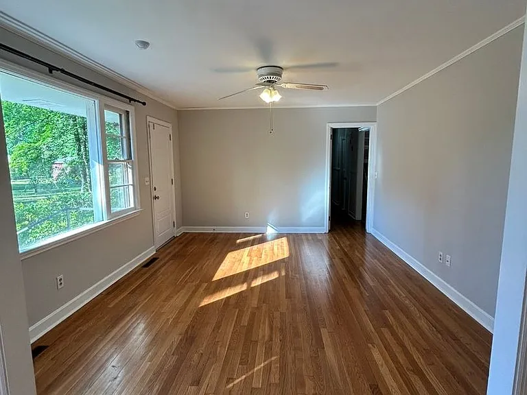 523 Colonial Dr — Photo 39