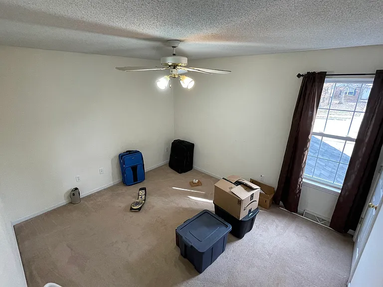 1317 Valley Creek Ln — Photo 7