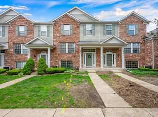 2415 Emily Ln, Elgin, IL 60124