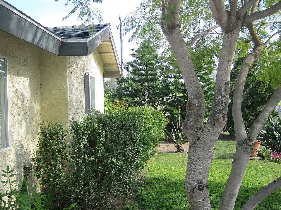 2nd image of 11144 Blythe Rd