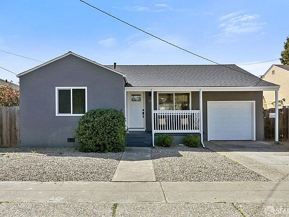 2nd image of 681 Douglas Dr