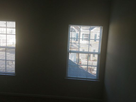 2nd image of 337 Paine St