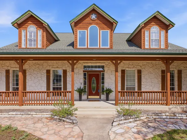 148 N Stallion Estates Dr, Spring Branch, TX 78070