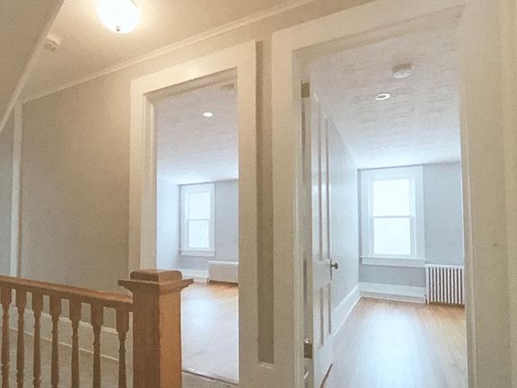 4th image of 130 Hortonville Main St #1