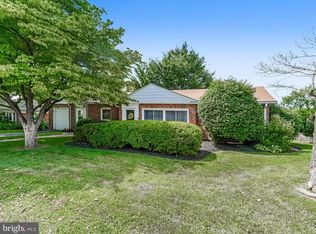 831 Clearmount Rd, York, PA 17403