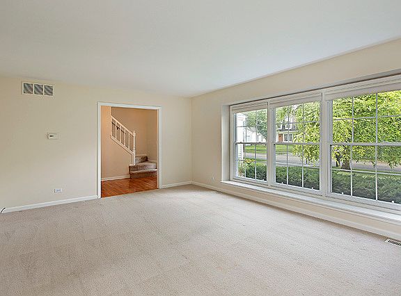 2nd image of 13 Bedford Dr