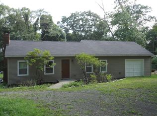 73 Chariton Dr, East Stroudsburg, PA 18301
