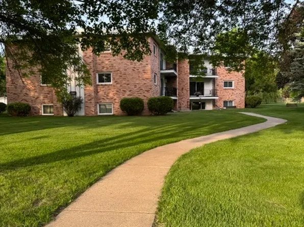 1150 Dellwood St S APT 103, Cambridge, MN 55008