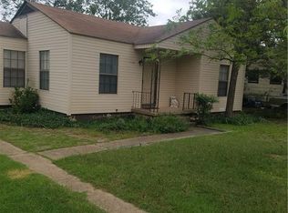 1104 Santa Clara Dr, Brownwood, TX 76801