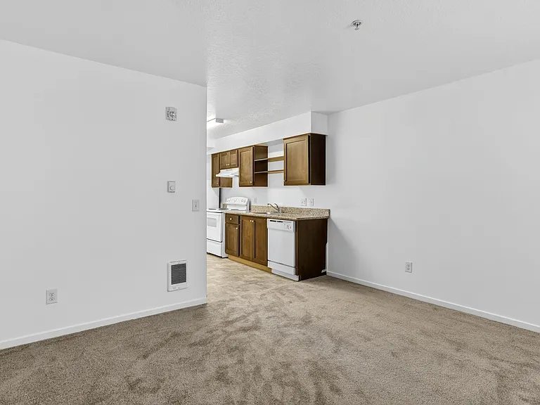 121 SE 151st Ave #105 — Photo 36