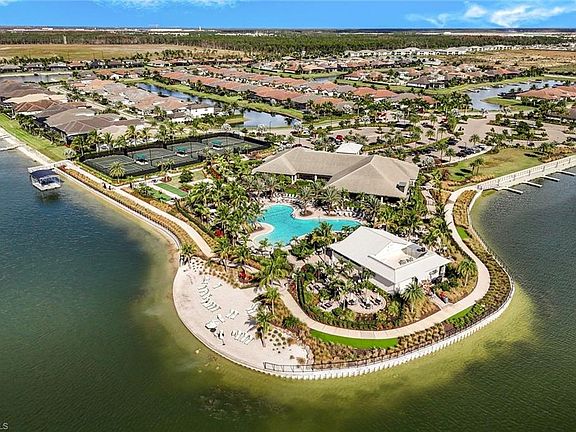 4th image of 11811 Venetian Lagoon Dr Unit 102