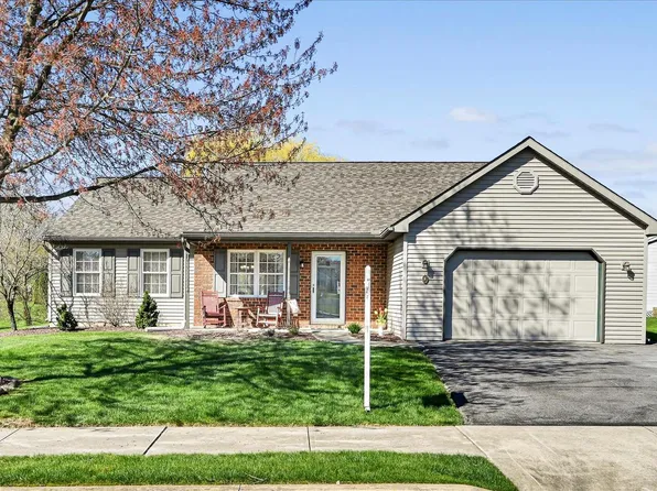 5 Springhouse Dr, Myerstown, PA 17067