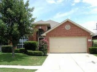 4932 Regal Oak Rd, Grand Prairie, TX 75052
