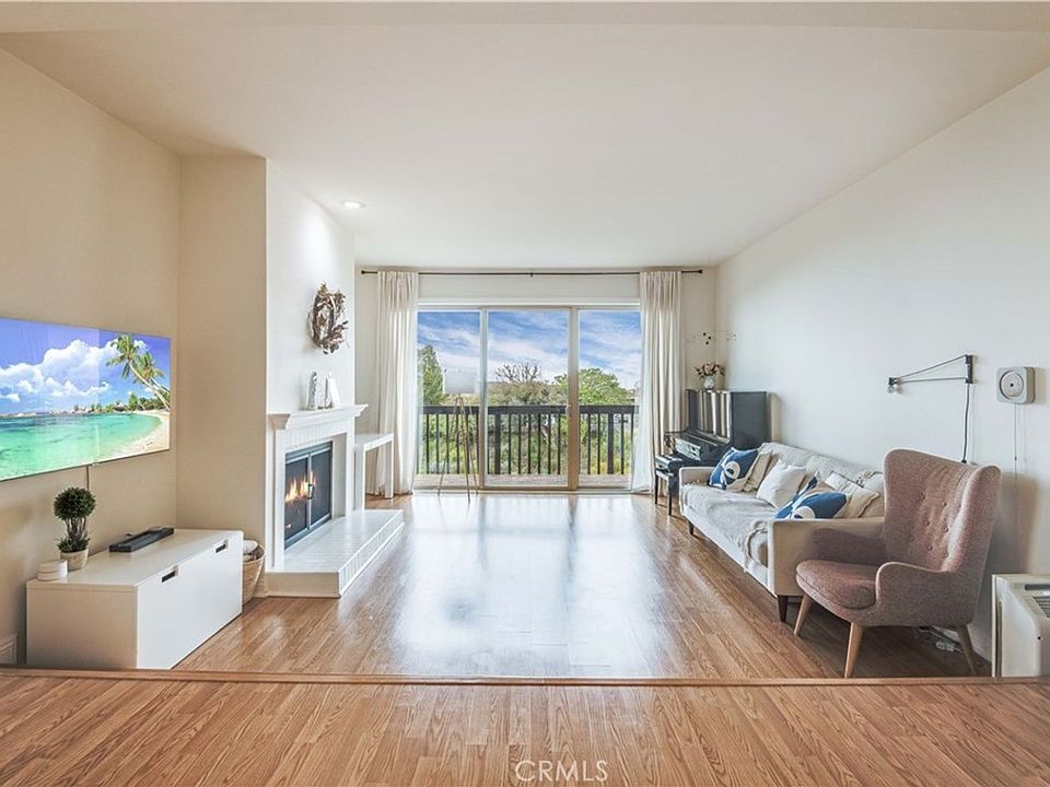 1st image of 29600 Island View Dr APT 106