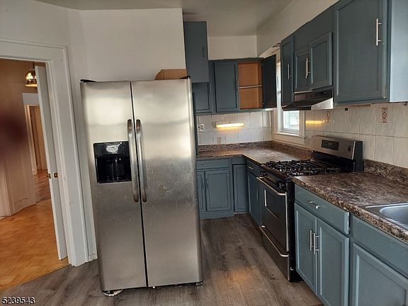 3rd image of 5 Boyden Pkwy S #1