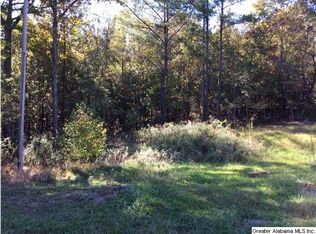 1244 Glade Rd, Talladega, AL 35160