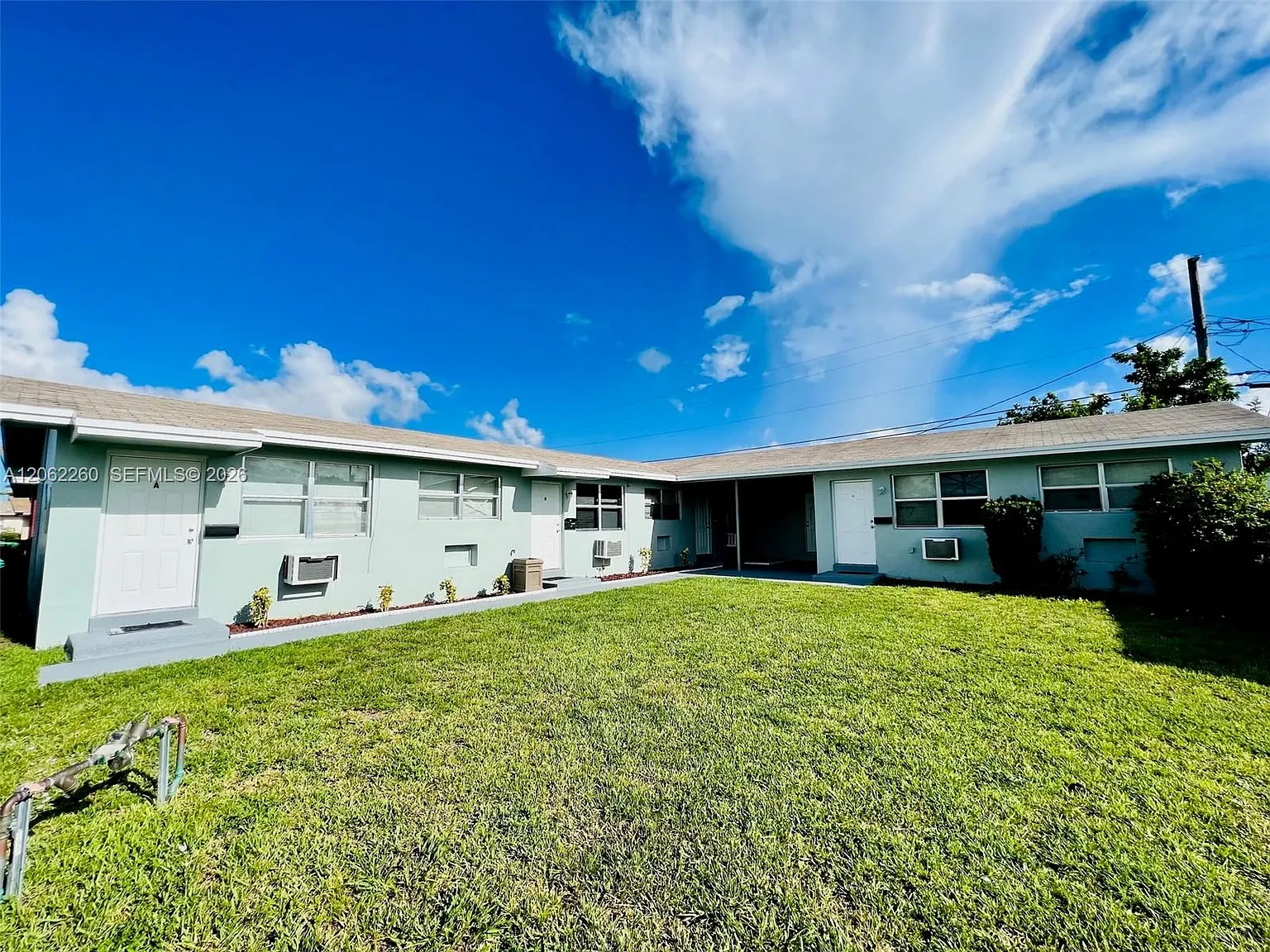 1 bed, 1.0 bath, 700 sqft, $1,600 — Photo 2