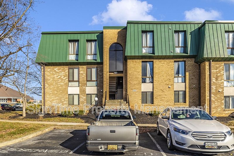 1st image of 1026 Brinker Dr APT 102