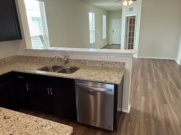 (undisclosed Address), Maxwell, TX 78656