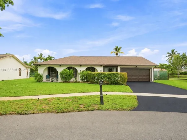 8656 SW 50th St, Cooper City, FL 33328