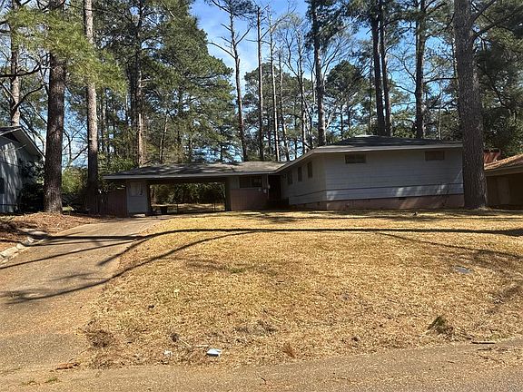 2nd image of 1904 Wisteria Dr