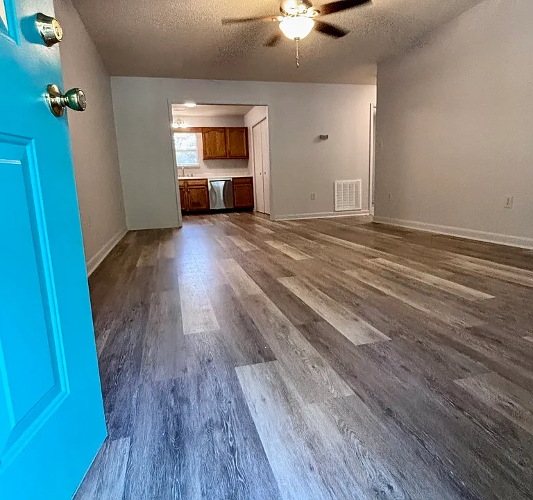 20 Scottsdale Dr #2