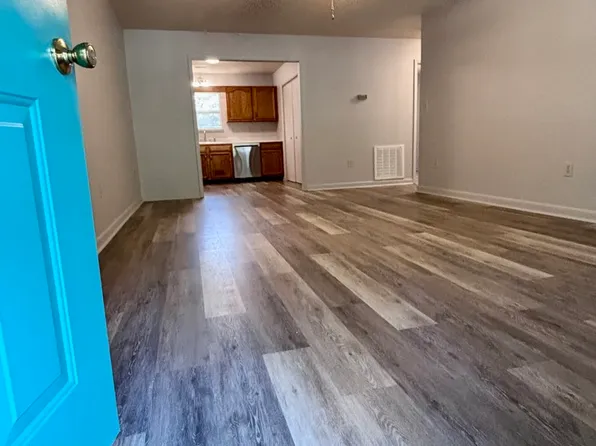 20 Scottsdale Dr #2, Asheville, NC 28806