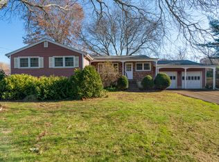9 Lea Rd, North Branford, CT 06471