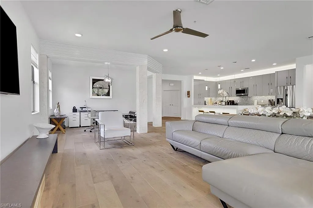 3 bed, 2.0 bath, 2152 sqft, $3,550 — Photo 3