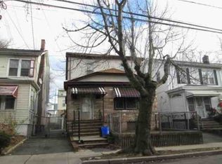 160 S Munn Ave, Newark, NJ 07106