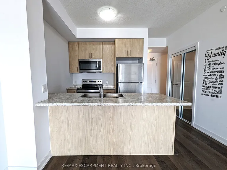 450 Dundas St E #434 — Photo 3