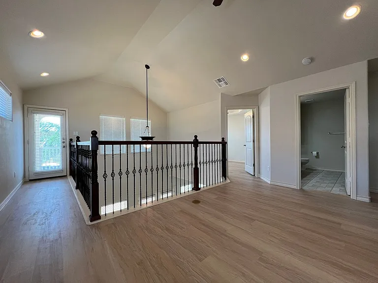 14813 Leeward Dr #404 — Photo 19