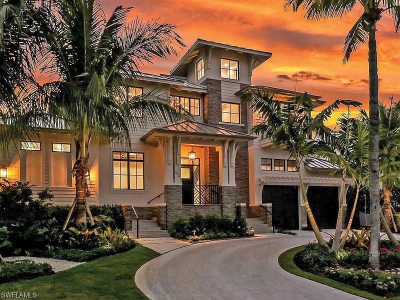 1st image of 840 Gulf Shore Blvd S